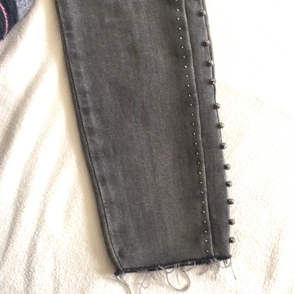 ZARA High-Rise Slim Fit Jeans - Edgy & Stylish! - Picture 11 of 16